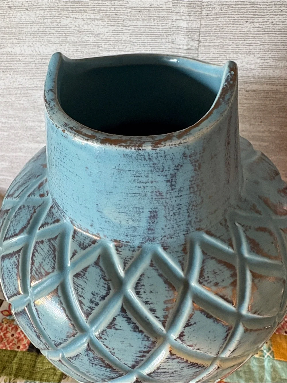 Vintage Decorative Ceramic Vase Aqua W Gold Sheen Overglaze Cross Hatch Pattern - Picture 2 of 4